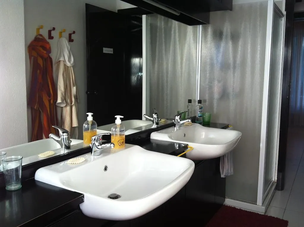 Two Beds In The Green Near The Fair Bed and Breakfast Milano Bed & Breakfast