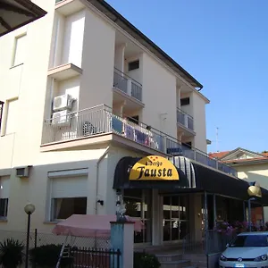 https://hotel-fausta.emilia-romagnahotels.net