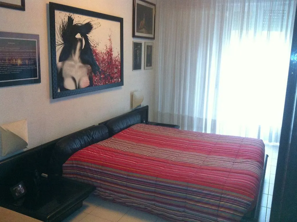 Two Beds In The Green Near The Fair Bed and Breakfast Μιλάνο 0*,